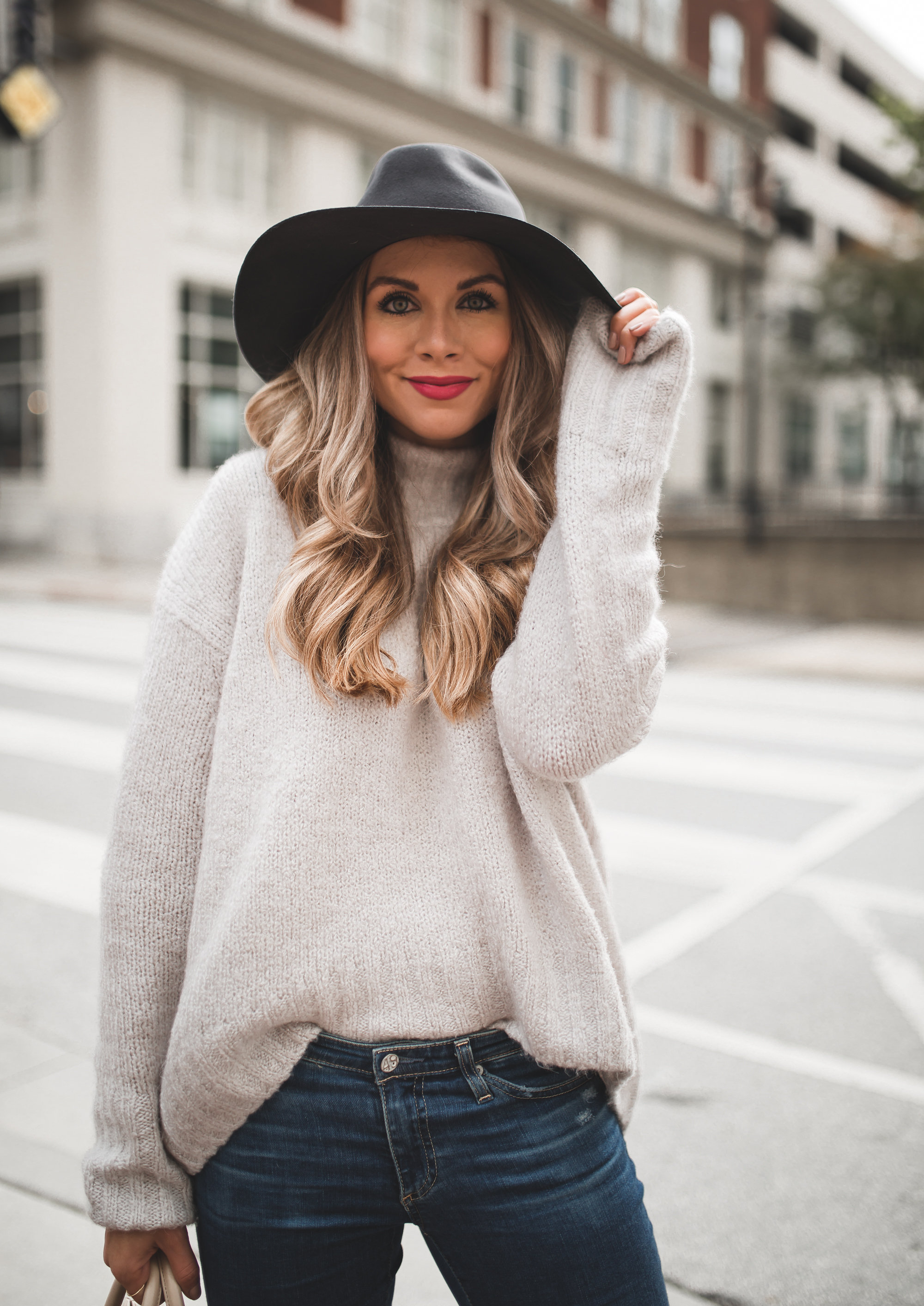 Oversized Sweater & Boyfriend Jeans | The Teacher Diva: a Dallas ...